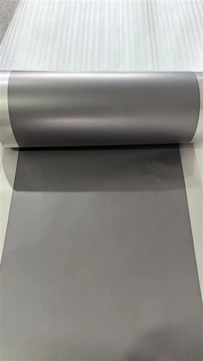 높은 전도성 Ti Foil (Copper Foil보다 전도성이 우수함)